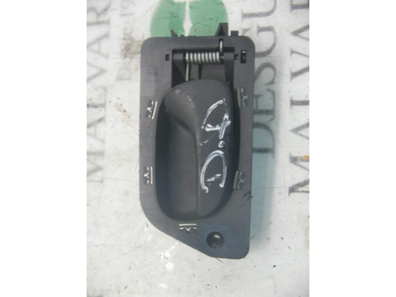 Recambio de maneta interior delantera derecha para renault laguna (b56) 1.8 16v rt referencia OEM IAM   