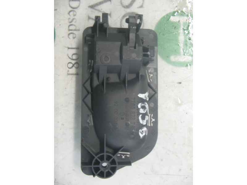 Recambio de maneta interior delantera derecha para renault laguna (b56) 1.8 16v rt referencia OEM IAM   