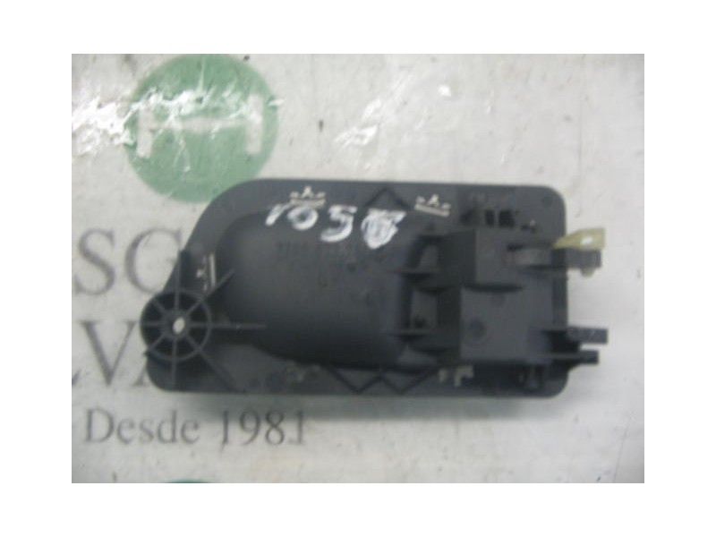 Recambio de maneta interior delantera izquierda para renault laguna (b56) 1.8 16v rt referencia OEM IAM   
