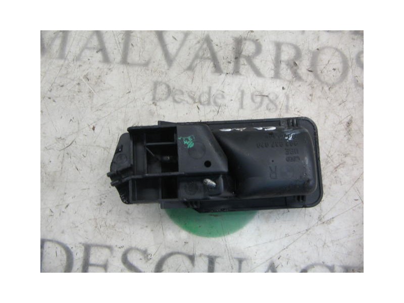 Recambio de maneta interior delantera derecha para audi coupe (8b3) referencia OEM IAM   
