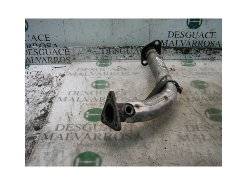 Recambio de salida colector para kia sephia ll ls referencia OEM IAM   