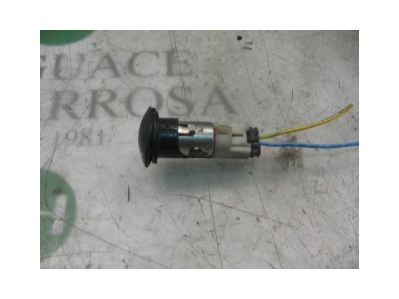 Recambio de cenicero para citroën xsara picasso 1.6 hdi 110 exclusive plus referencia OEM IAM   