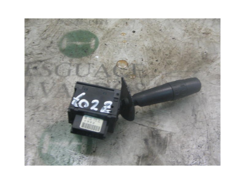 Recambio de mando limpia para citroën xantia berlina 1.9 d x referencia OEM IAM   