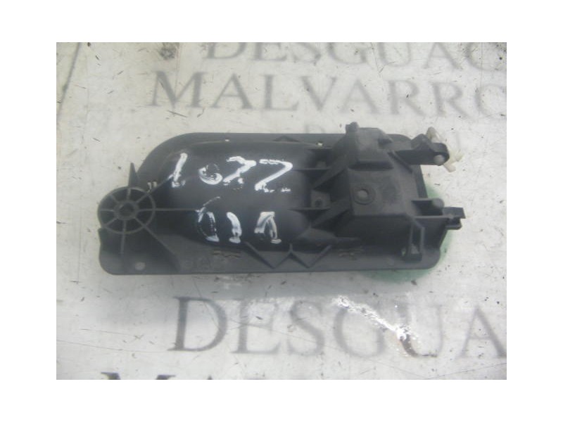 Recambio de maneta interior delantera izquierda para renault laguna (b56) 1.8 anade referencia OEM IAM   