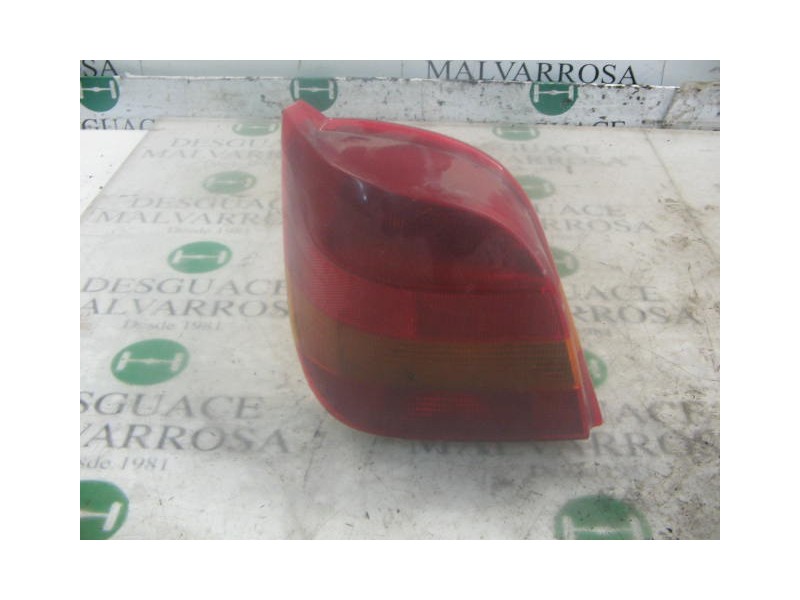 Recambio de piloto trasero izquierdo para ford fiesta berl./courier 1.6 16v cat referencia OEM IAM   