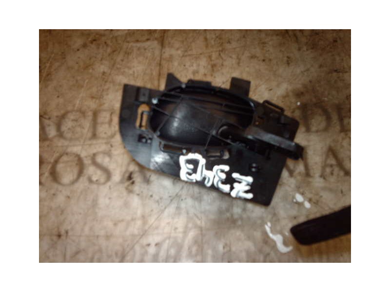 Recambio de maneta interior trasera izquierda para peugeot 206 berlina xs referencia OEM IAM   