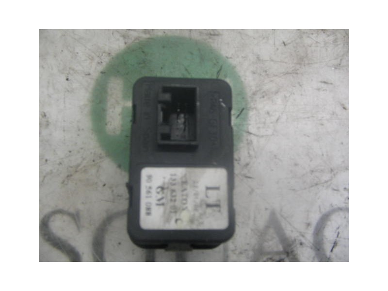 Recambio de mando elevalunas delantero izquierdo para opel astra g berlina comfort referencia OEM IAM   