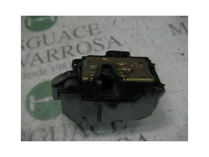 Recambio de cerradura puerta delantera derecha para volkswagen polo berlina (6n1) 1.05 referencia OEM IAM   