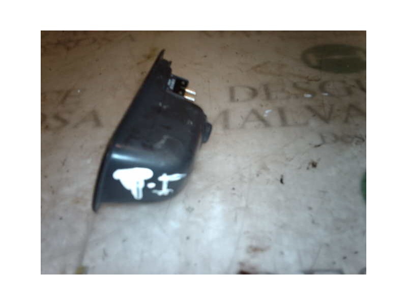 Recambio de mando elevalunas trasero izquierdo para volvo s40 berlina 2.0 t referencia OEM IAM   