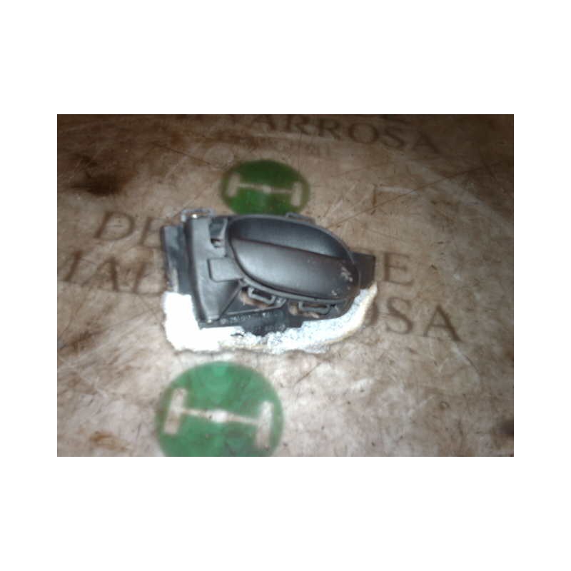 Recambio de maneta interior delantera izquierda para peugeot 206 berlina xs referencia OEM IAM   