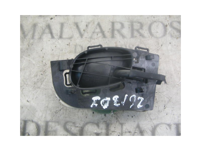 Recambio de maneta interior delantera izquierda para peugeot 206 berlina xt referencia OEM IAM   