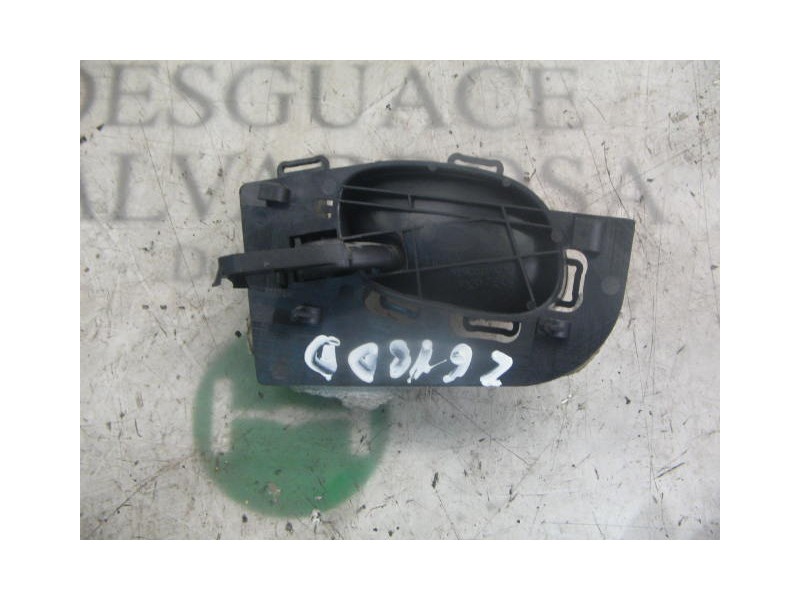 Recambio de maneta interior delantera derecha para peugeot 206 berlina xt referencia OEM IAM   