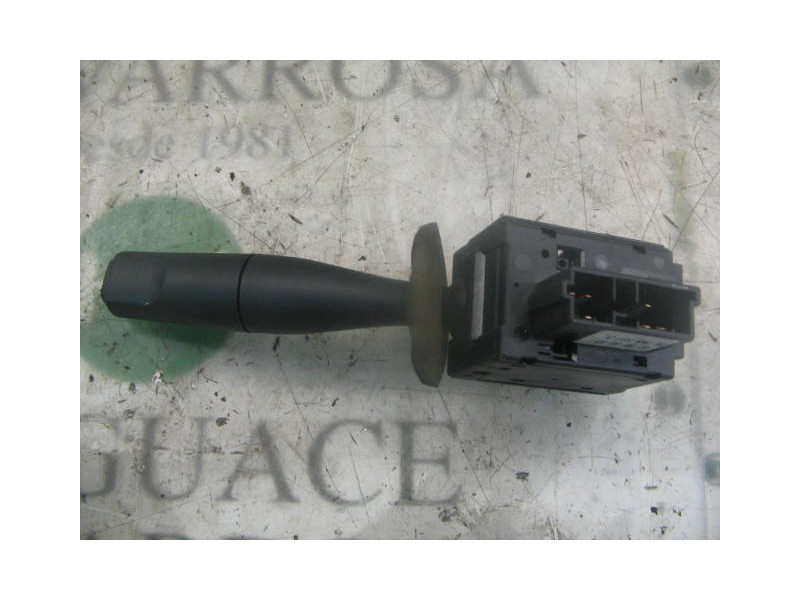 Recambio de mando limpia para peugeot 206 berlina xt referencia OEM IAM   