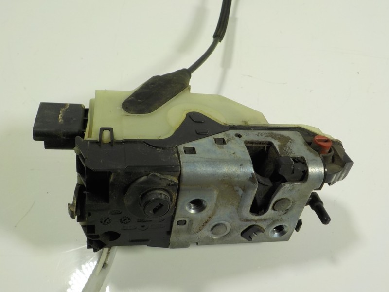 Recambio de cerradura puerta trasera derecha para peugeot 208 1.4 hdi fap referencia OEM IAM 9688080780 9688080780 