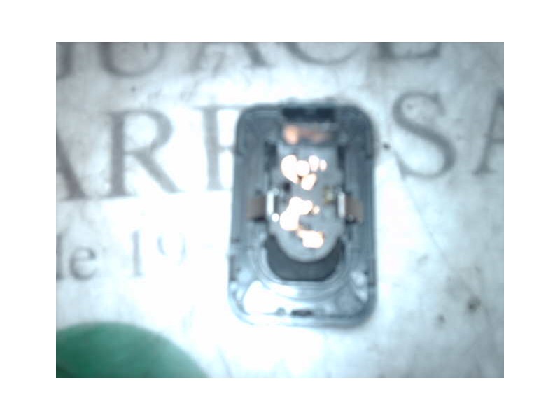 Recambio de mando elevalunas delantero izquierdo para opel corsa c essentia referencia OEM IAM   