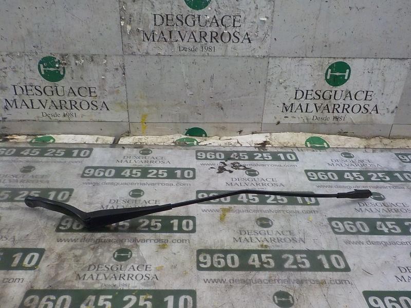 Recambio de brazo limpia delantero derecho para opel corsa e selective referencia OEM IAM   