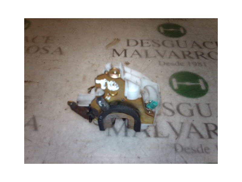 Recambio de cerradura puerta trasera derecha para nissan primera berlina (p11) elegance referencia OEM IAM   