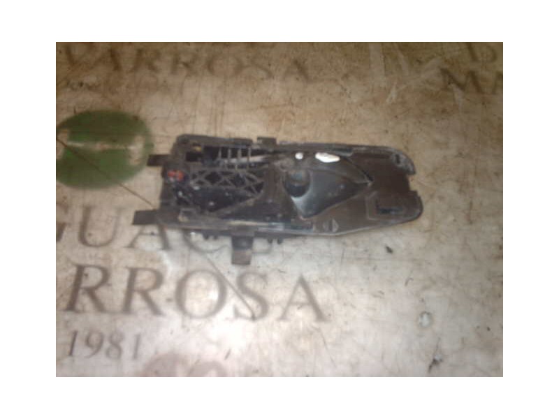 Recambio de maneta interior trasera derecha para peugeot 405 berlina 1.9 diesel cat referencia OEM IAM   