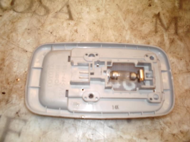 Recambio de piloto interior para toyota yaris (ncp1/nlp1/scp1) 1.3 linea sol referencia OEM IAM   