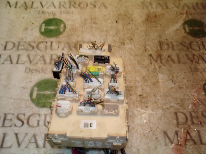 Recambio de caja reles / fusibles para toyota yaris (ncp1/nlp1/scp1) 1.3 linea sol referencia OEM IAM   