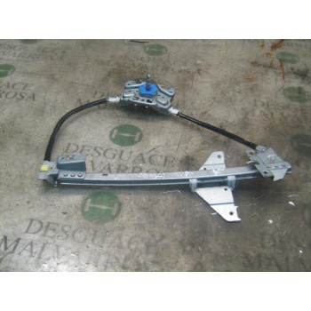 ELEVALUNAS TRASERO DERECHO 