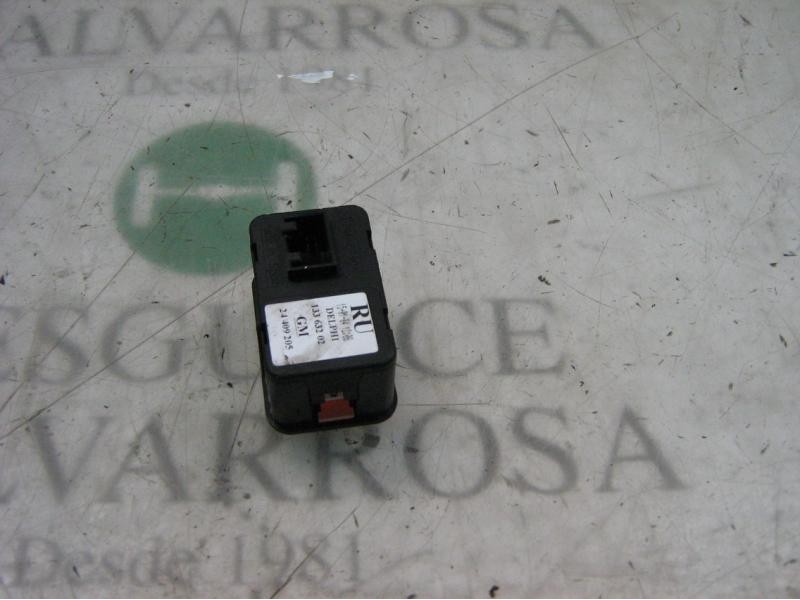 Recambio de mando elevalunas delantero izquierdo para opel meriva enjoy referencia OEM IAM   