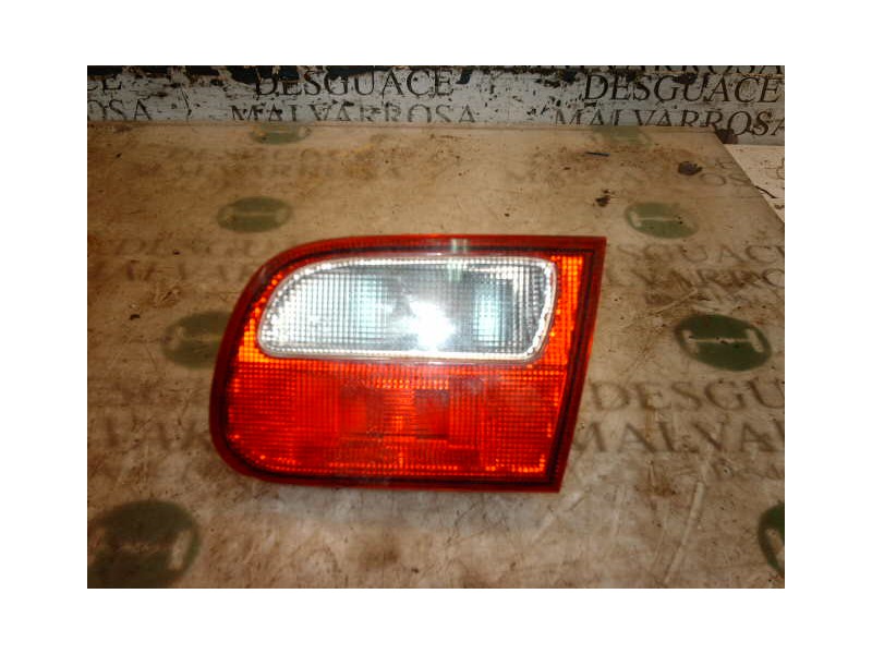 Recambio de piloto trasero derecho interior para honda civic berlina (eg/eh) referencia OEM IAM   