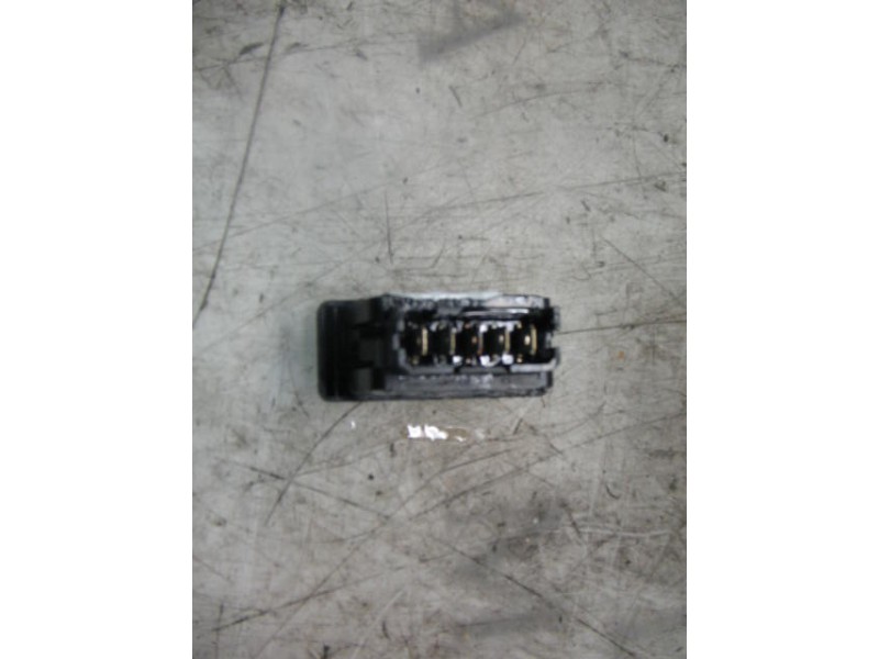 Recambio de mando elevalunas delantero derecho para peugeot 605 srdt referencia OEM IAM   