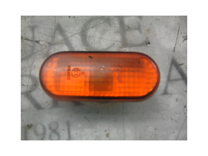 Recambio de piloto lateral derecho para seat cordoba berlina (6k2) glx referencia OEM IAM   