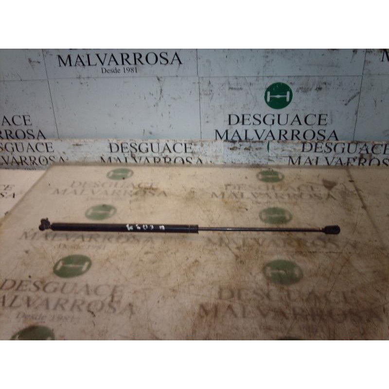 Recambio de amortiguadores maletero / porton para audi coupe (8b3) 2.3 cat (ng) referencia OEM IAM   