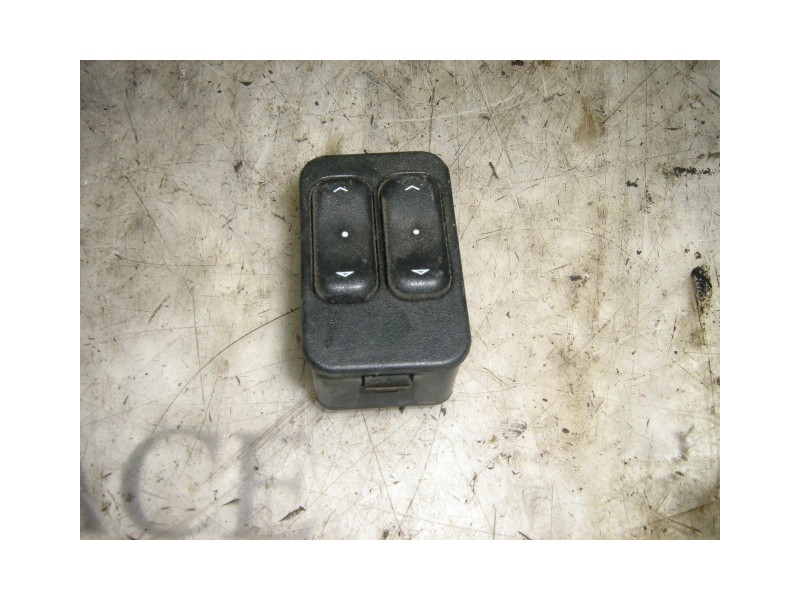 Recambio de mando elevalunas delantero izquierdo para opel astra g berlina sport referencia OEM IAM   