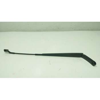 BRAZO LIMPIA DELANTERO DERECHO 2K8955410 