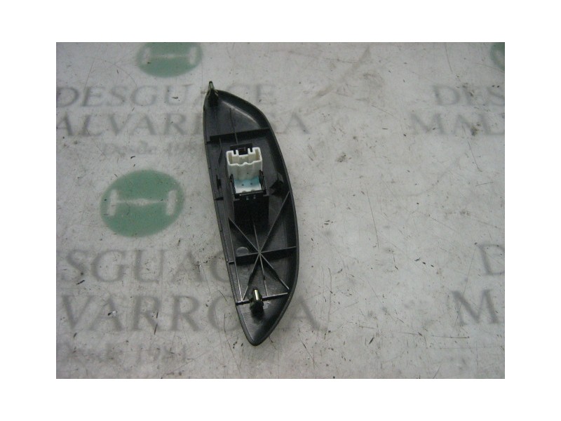 Recambio de mando elevalunas delantero derecho para toyota yaris (ncp1/nlp1/scp1) 1.3 sol referencia OEM IAM   