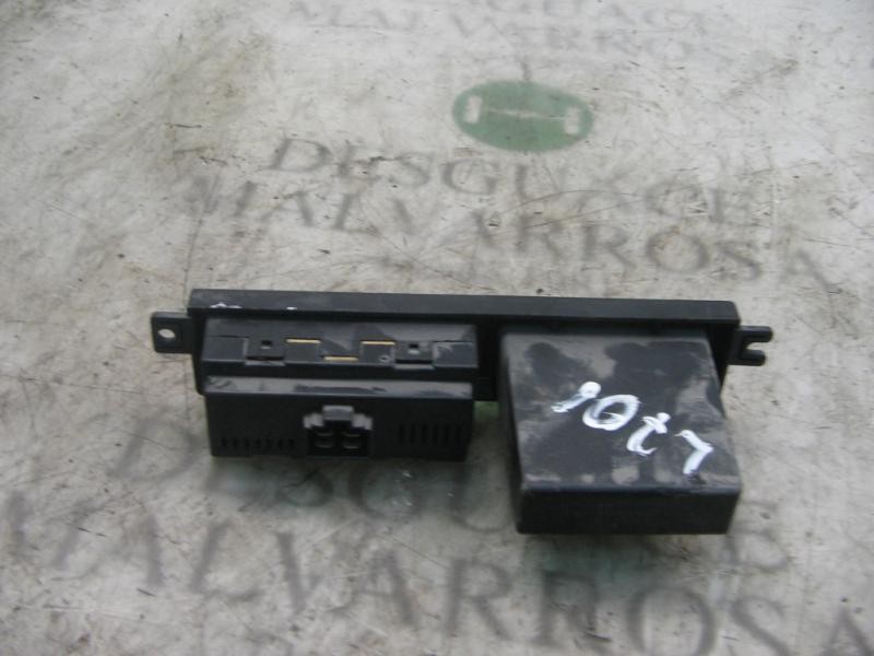 Recambio de mando multifuncion para kia rio ls berlina (5-ptas.) referencia OEM IAM   