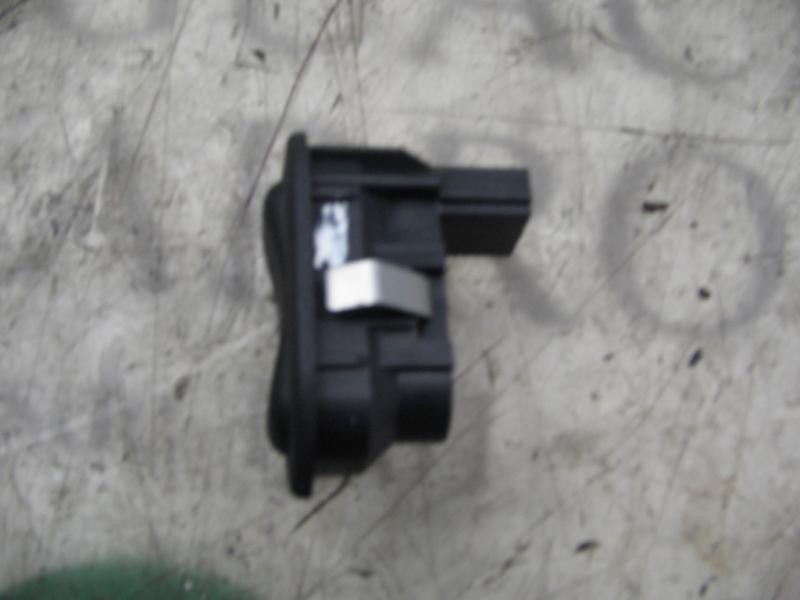 Recambio de mando elevalunas delantero izquierdo para opel zafira a elegance referencia OEM IAM   