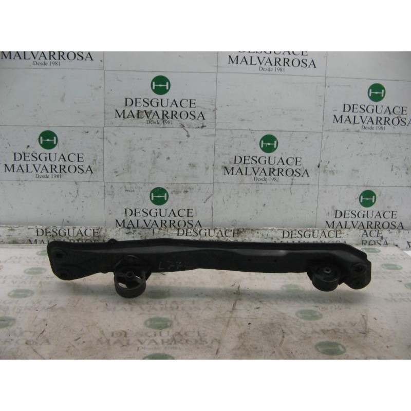 Recambio de travesaño inferior para hyundai coupe (rd) 1.6 fx xplod referencia OEM IAM 2170029000  