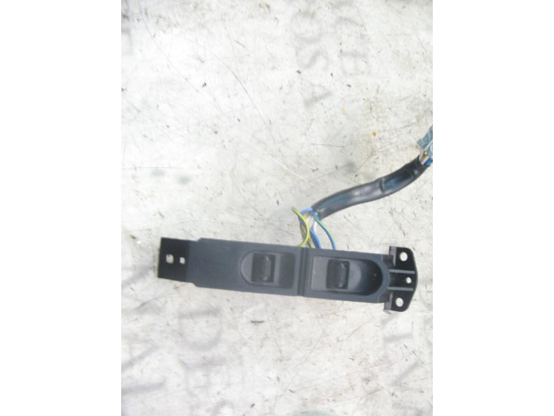 Recambio de mando elevalunas delantero derecho para mg serie 400 (rt) 416 si (4-ptas.) referencia OEM IAM   