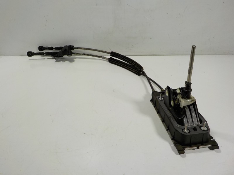 Recambio de palanca cambio para seat toledo (kg3) 1.6 tdi referencia OEM IAM 6RA711049E 6RA711061 