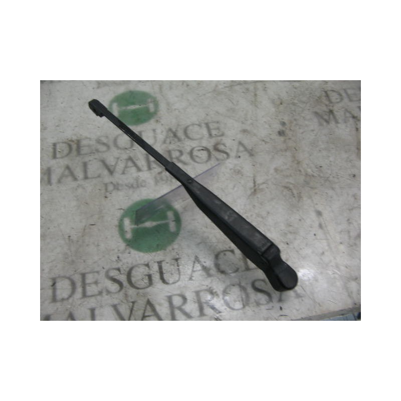 Recambio de brazo limpia trasero para peugeot 106 (s1) 1.0 referencia OEM IAM   