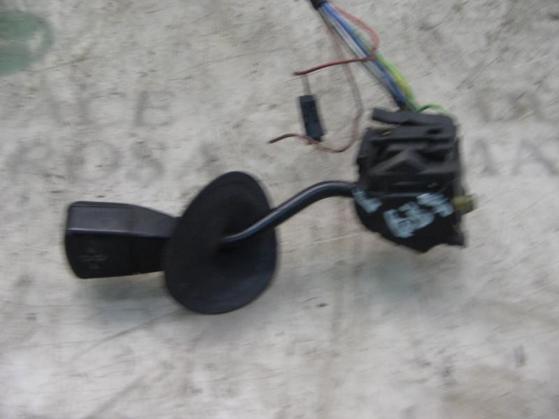 Recambio de mando intermitentes para bmw serie 3 berlina (e36) 1.8 cat referencia OEM IAM   