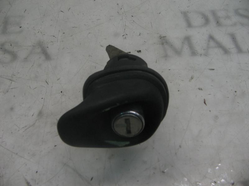 Recambio de maneta porton para seat ibiza (6k) 1.4 referencia OEM IAM   