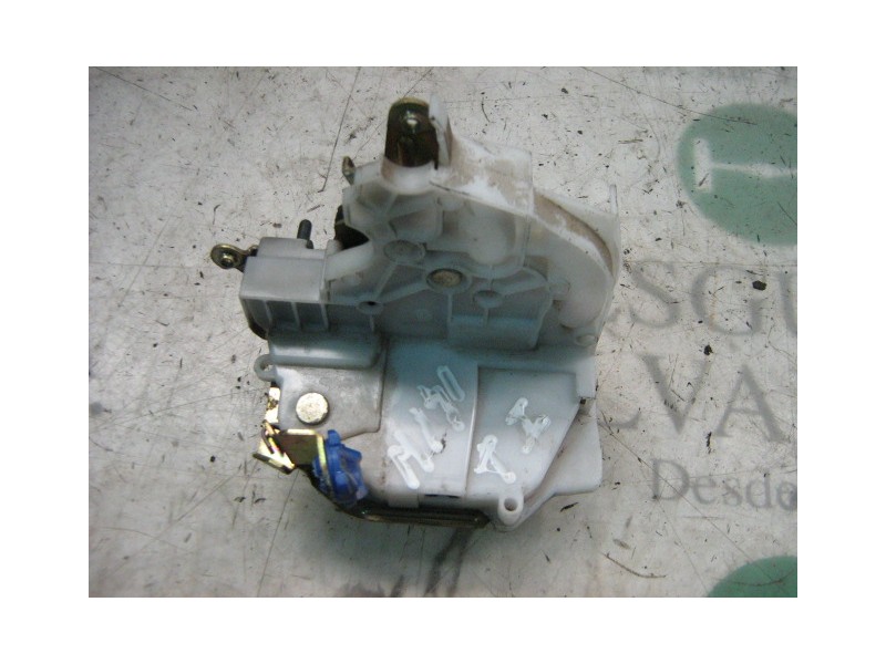 Recambio de cerradura puerta trasera izquierda para nissan primera berlina (p11) gx referencia OEM IAM   