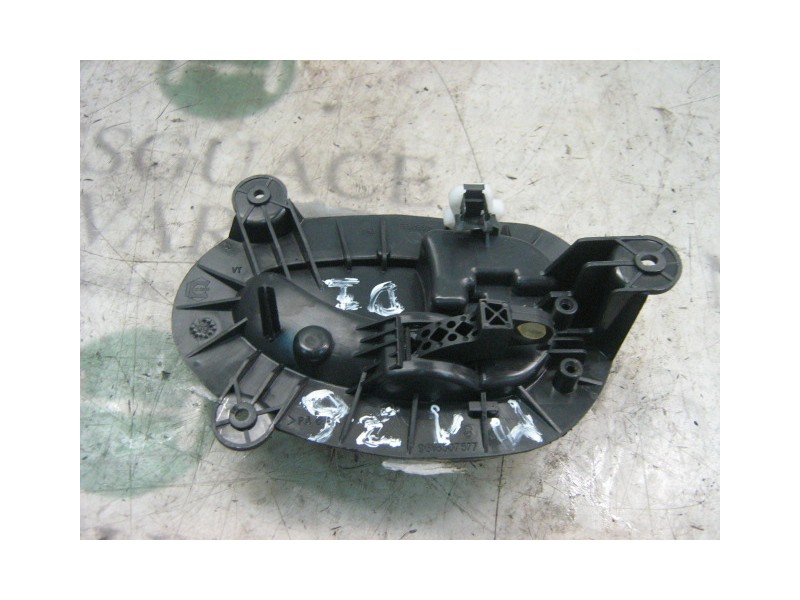 Recambio de maneta interior delantera izquierda para peugeot 406 berlina (s1/s2) srdt referencia OEM IAM   