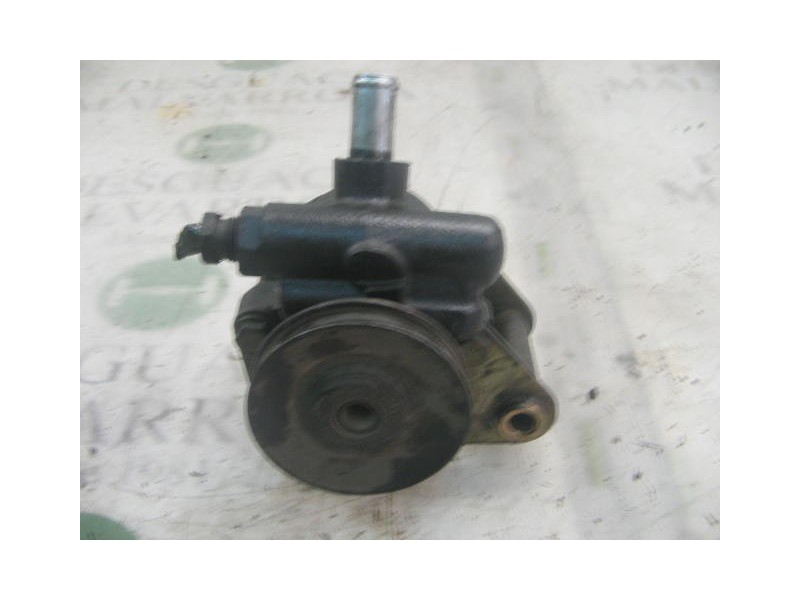 Recambio de bomba direccion para peugeot 205 berlina 1.8 diesel referencia OEM IAM   