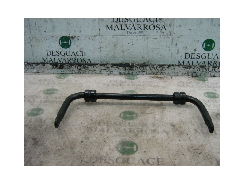 Recambio de barra estabilizadora delantera para nissan trade 100 referencia OEM IAM   