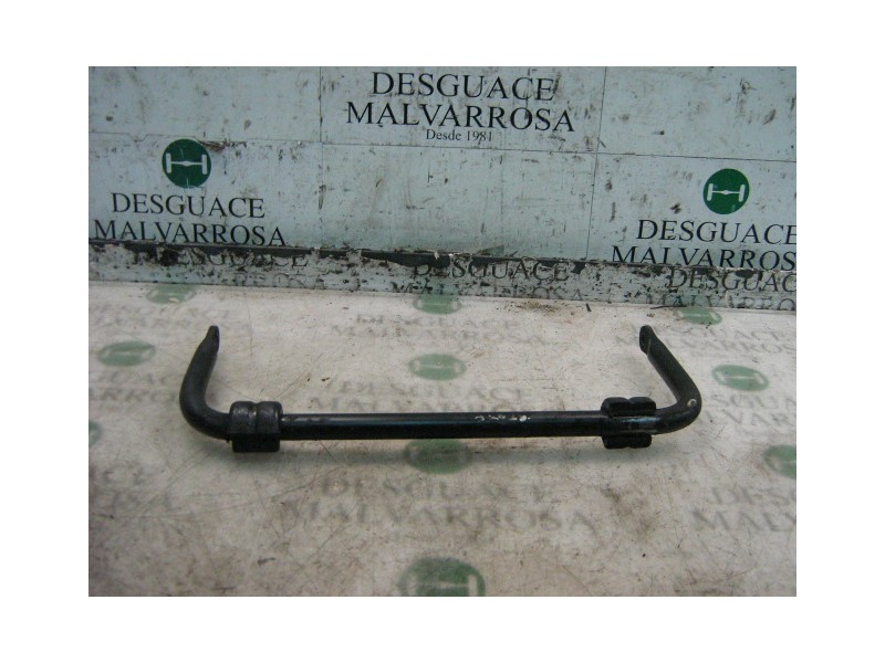 Recambio de barra estabilizadora delantera para nissan trade 100 referencia OEM IAM   