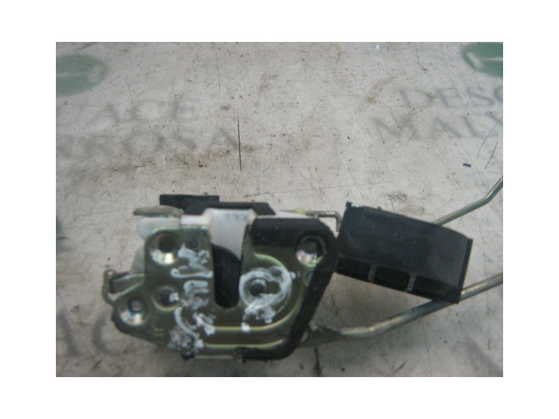 Recambio de cerradura puerta delantera derecha para hyundai coupe (j2) 1.6 fx coupe referencia OEM IAM 8132027000  