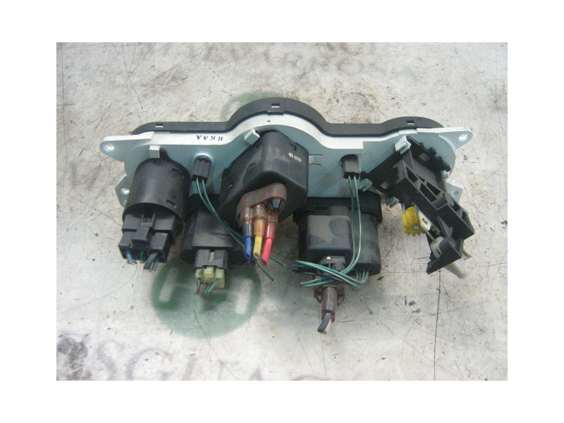 Recambio de mando calefaccion / aire acondicionado para hyundai coupe (j2) 1.6 fx coupe referencia OEM IAM 9725027000  
