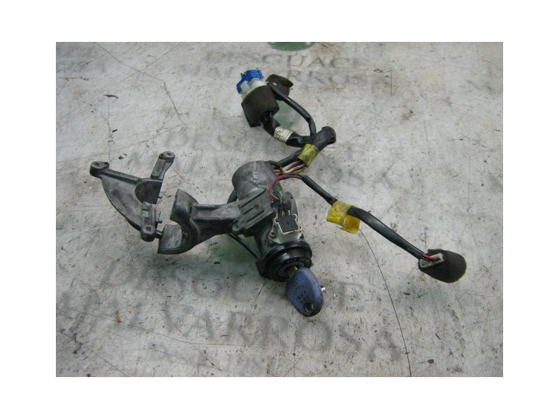 Recambio de antirrobo para hyundai coupe (j2) 1.6 fx coupe referencia OEM IAM 8190029B00  