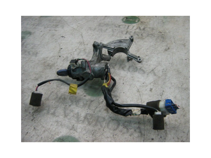 Recambio de antirrobo para hyundai coupe (j2) 1.6 fx coupe referencia OEM IAM 8190029B00  